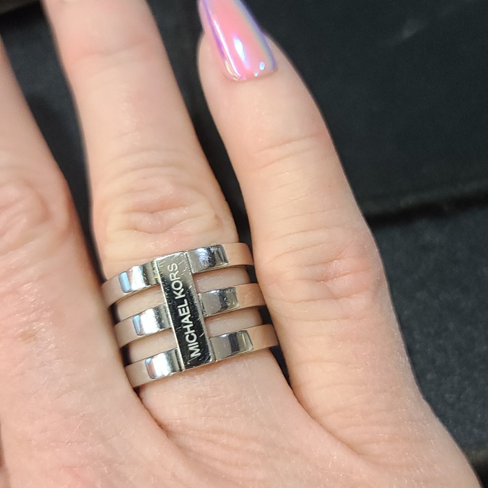 Michael kors ring